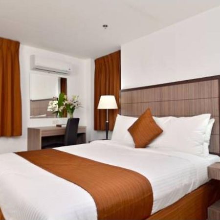 Tyche Boutique Hotel Legazpi City Exteriör bild