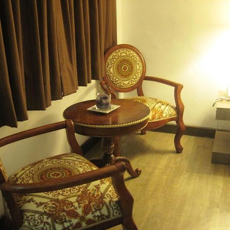 Tyche Boutique Hotel Legazpi City Exteriör bild