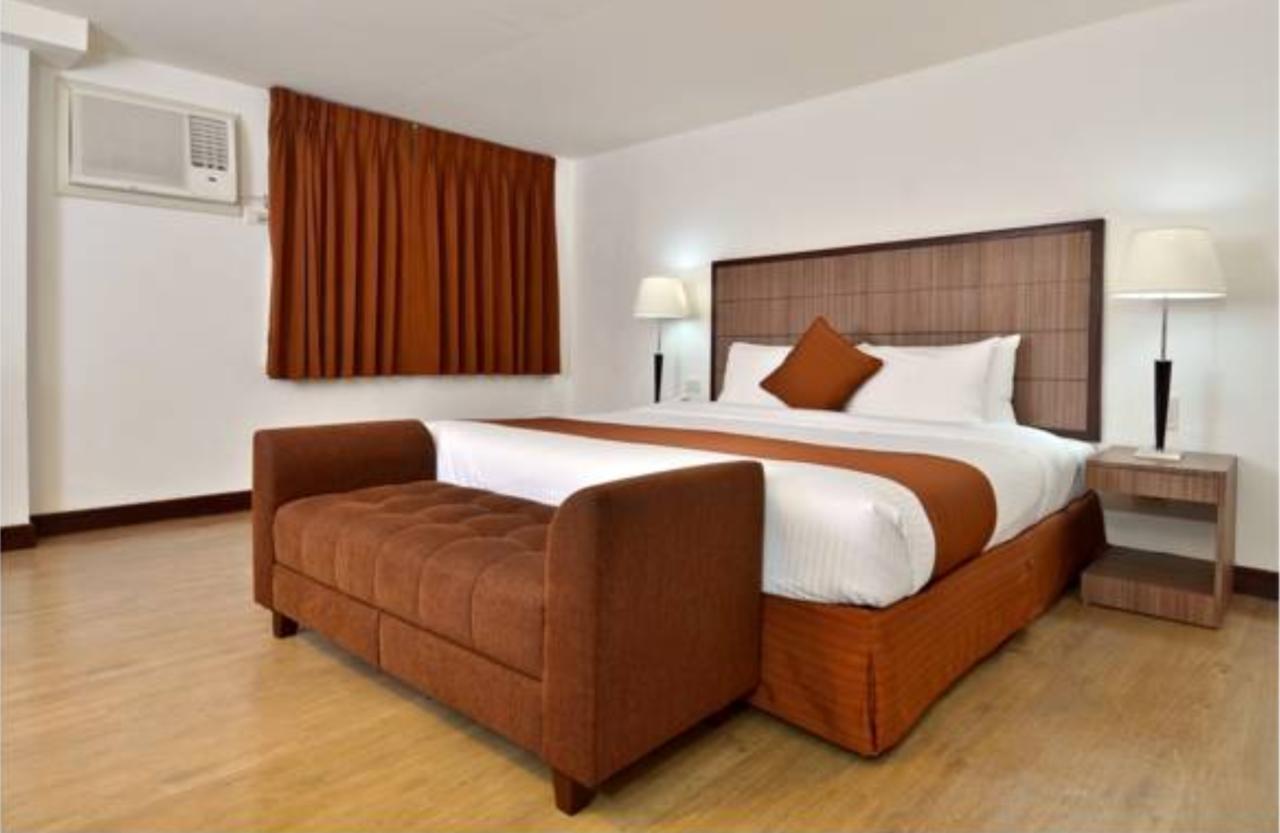Tyche Boutique Hotel Legazpi City Exteriör bild