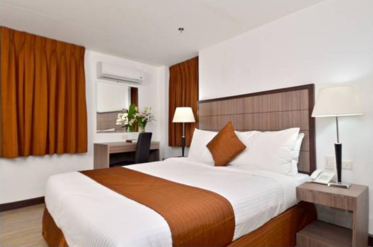 Tyche Boutique Hotel Legazpi City Exteriör bild